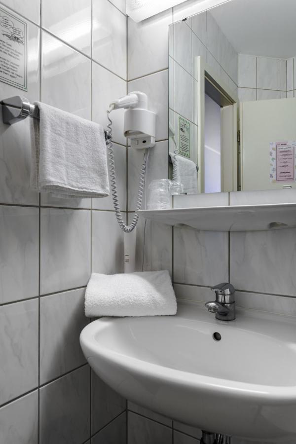 Motel Drei Koenig- Ihr Transithotel Heimsheim ภายนอก รูปภาพ